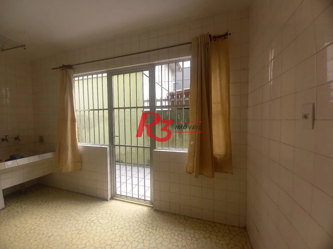 Sobrado para alugar, 227 m² por R$ 12.000,00/mês - Boqueirão - Santos/SP