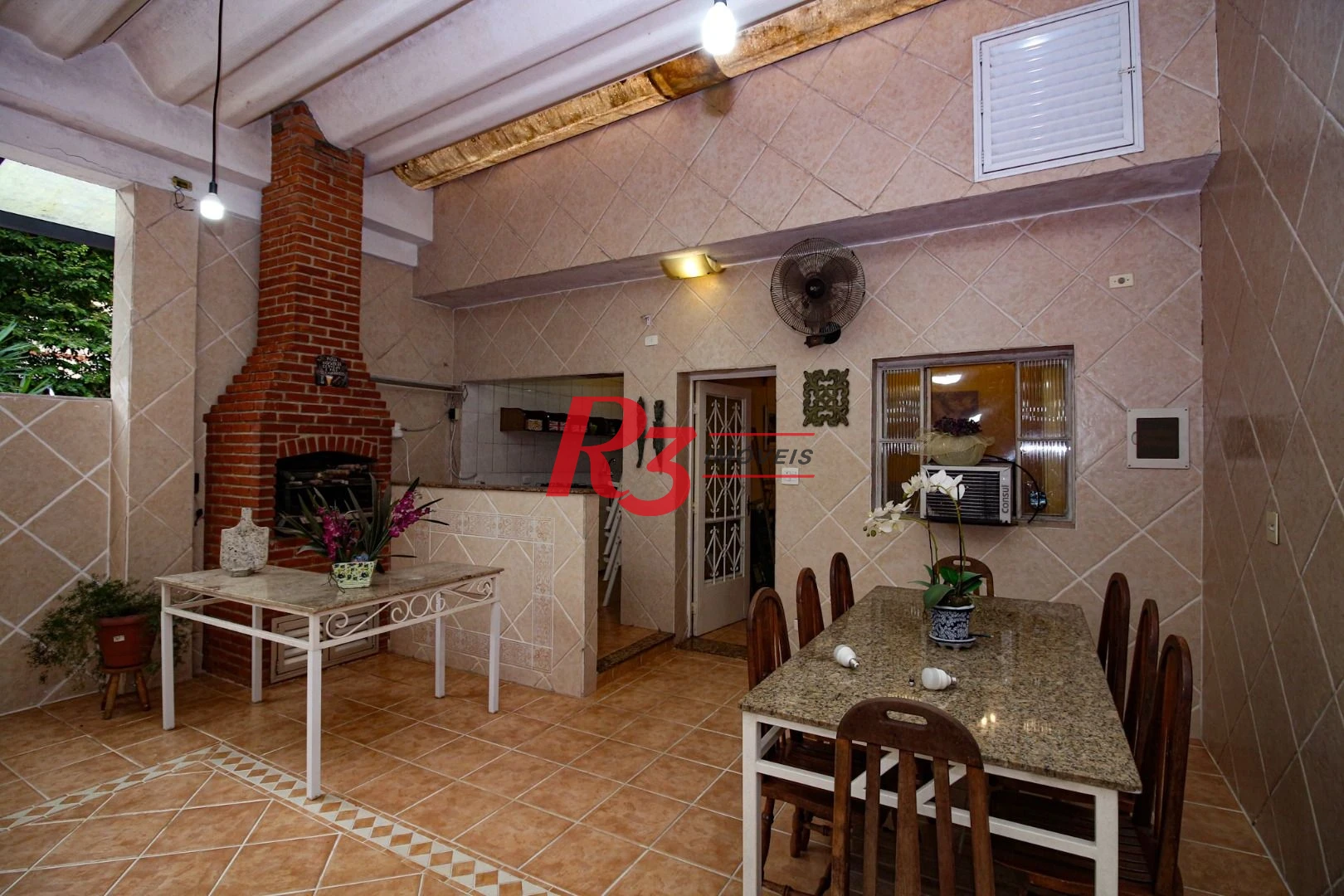 Casa à venda, 350 m² por R$ 1.580.000,00 - Vila Belmiro - Santos/SP