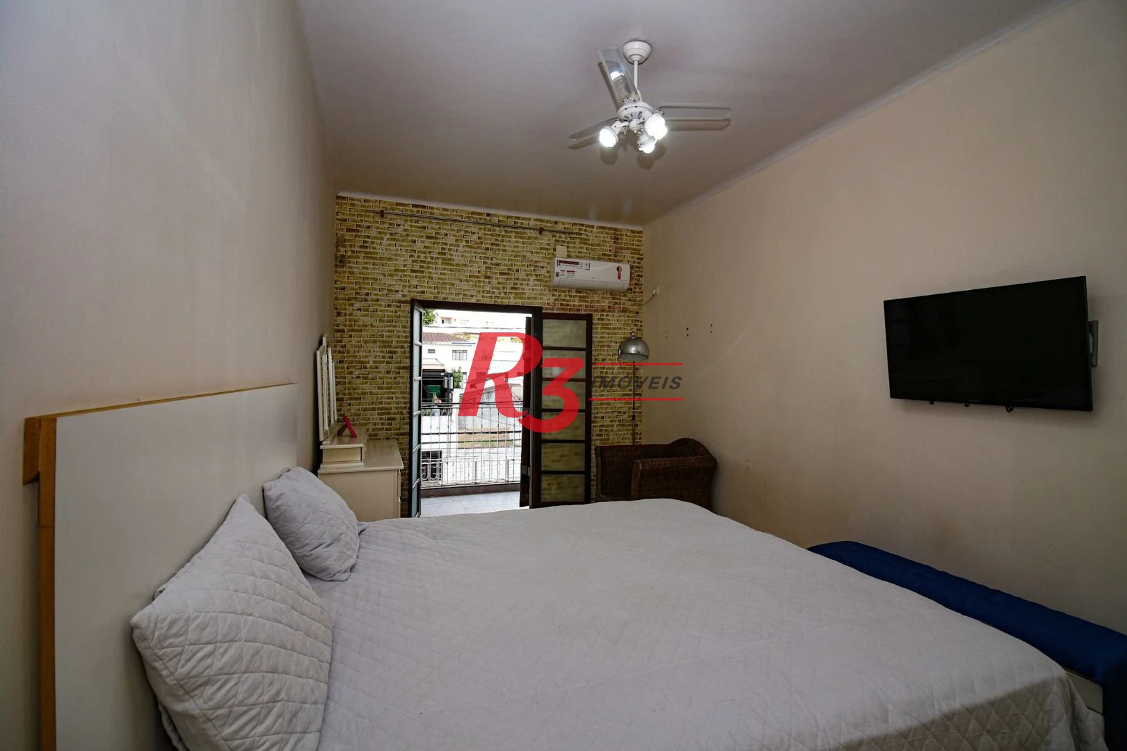 Casa à venda, 350 m² por R$ 1.580.000,00 - Vila Belmiro - Santos/SP