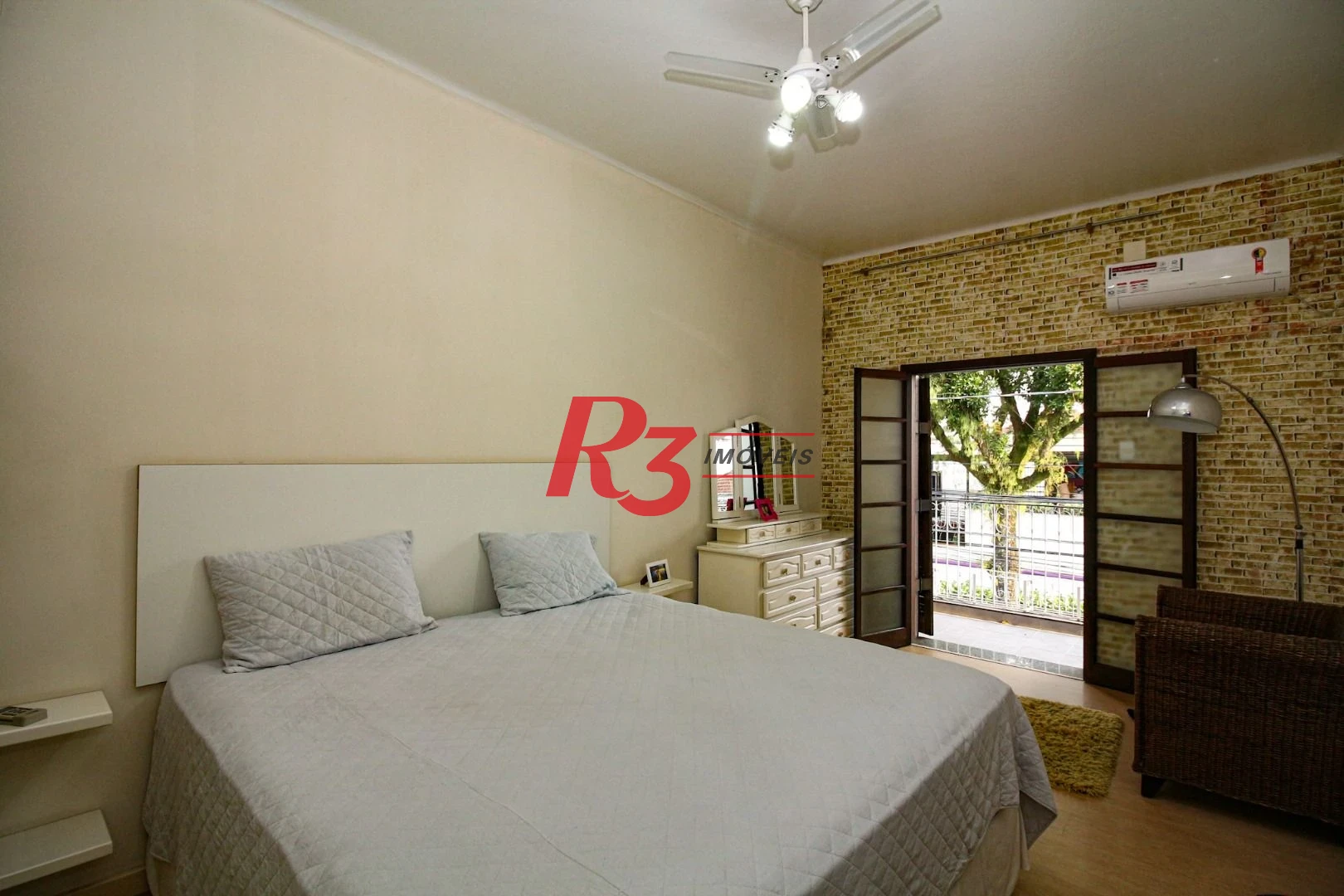 Casa à venda, 350 m² por R$ 1.580.000,00 - Vila Belmiro - Santos/SP