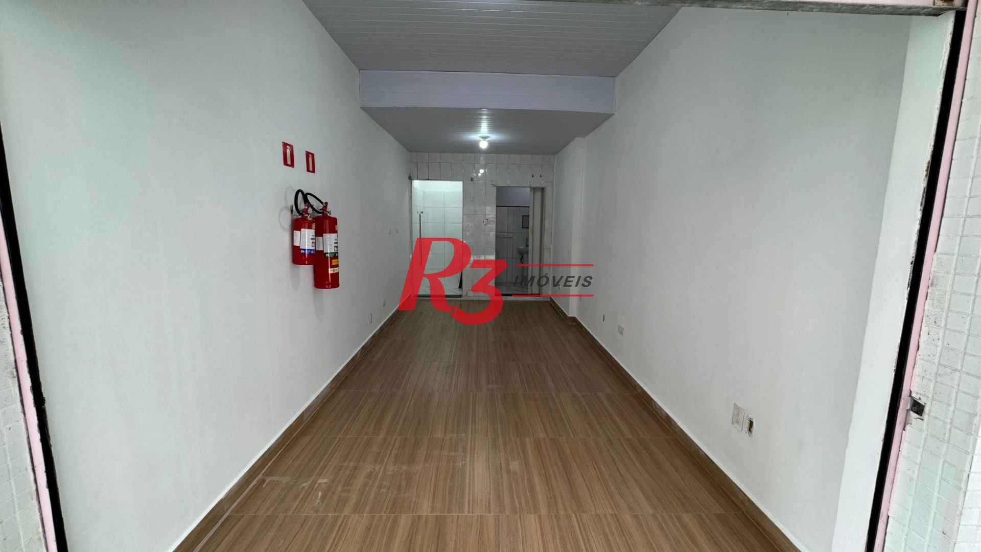 Loja para alugar, 30 m² - Gonzaga - Santos/SP