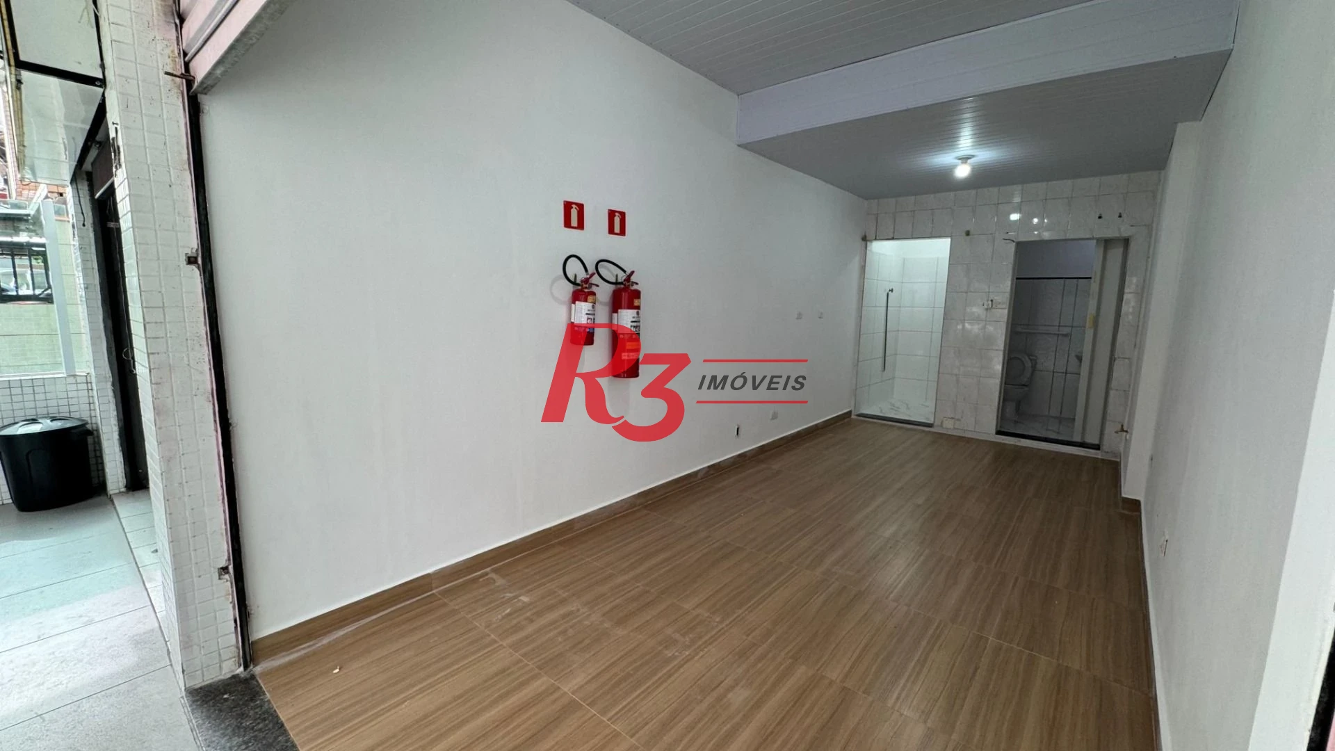 Loja para alugar, 30 m² - Gonzaga - Santos/SP