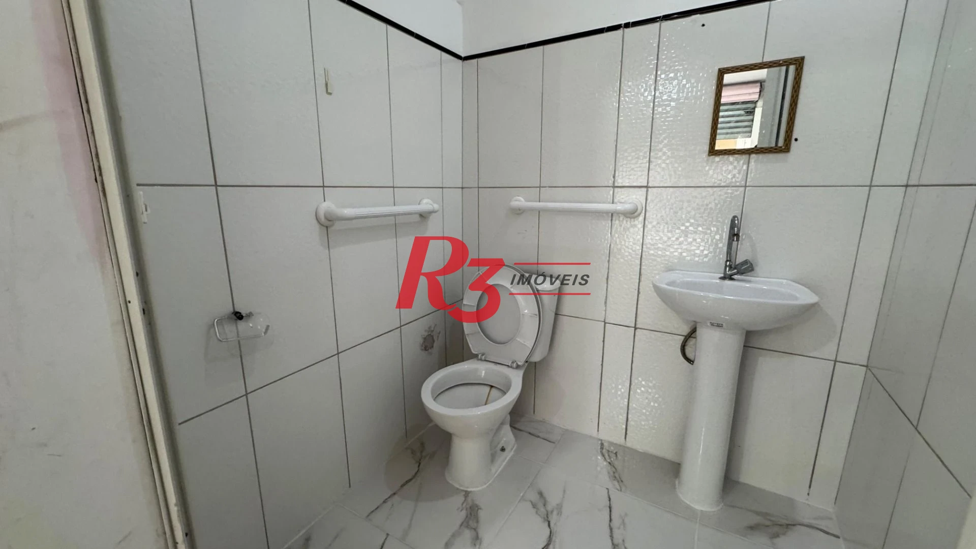 Loja para alugar, 30 m² - Gonzaga - Santos/SP