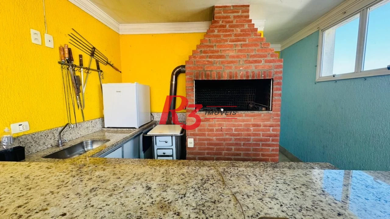 Casa, 300 m² - venda por R$ 1.990.000,00 ou aluguel por R$ 10.200,01/mês - Embaré - Santos/SP