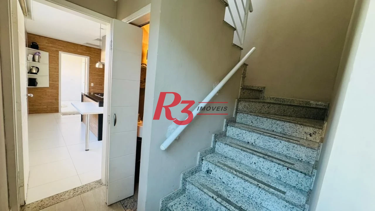 Casa, 300 m² - venda por R$ 1.990.000,00 ou aluguel por R$ 10.200,01/mês - Embaré - Santos/SP