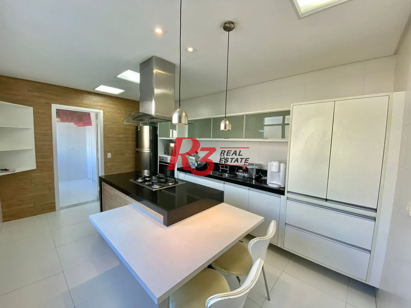 Casa com 3 dormitórios à venda, 300 m² por R$ 2.350.000,00 - Embaré - Santos/SP