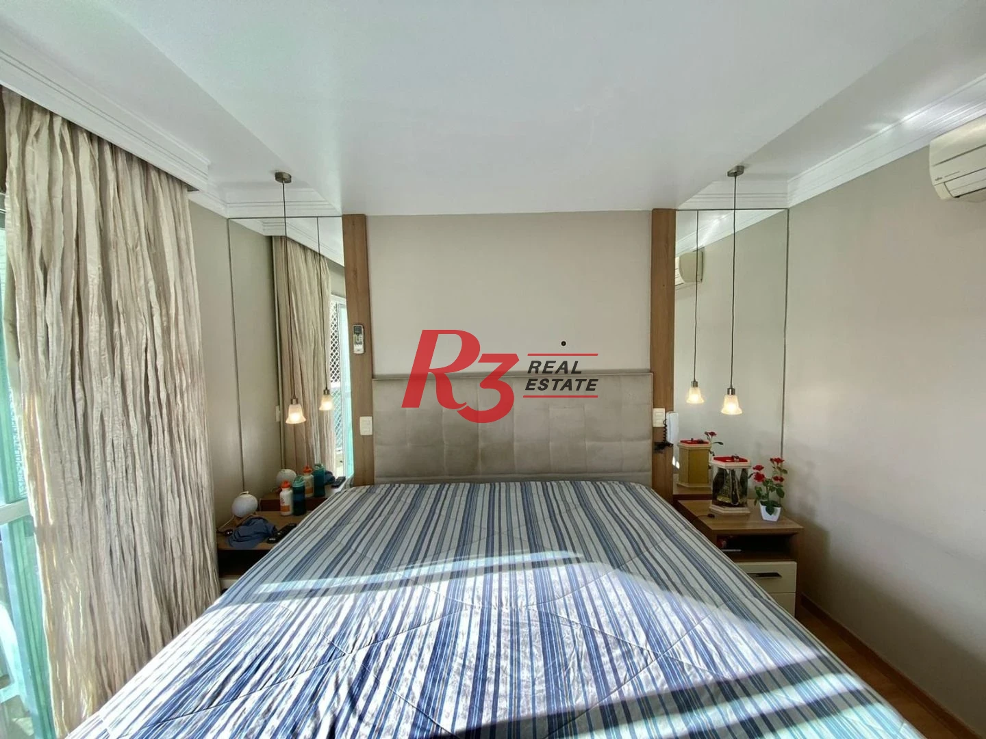 Casa com 3 dormitórios à venda, 300 m² por R$ 2.350.000,00 - Embaré - Santos/SP