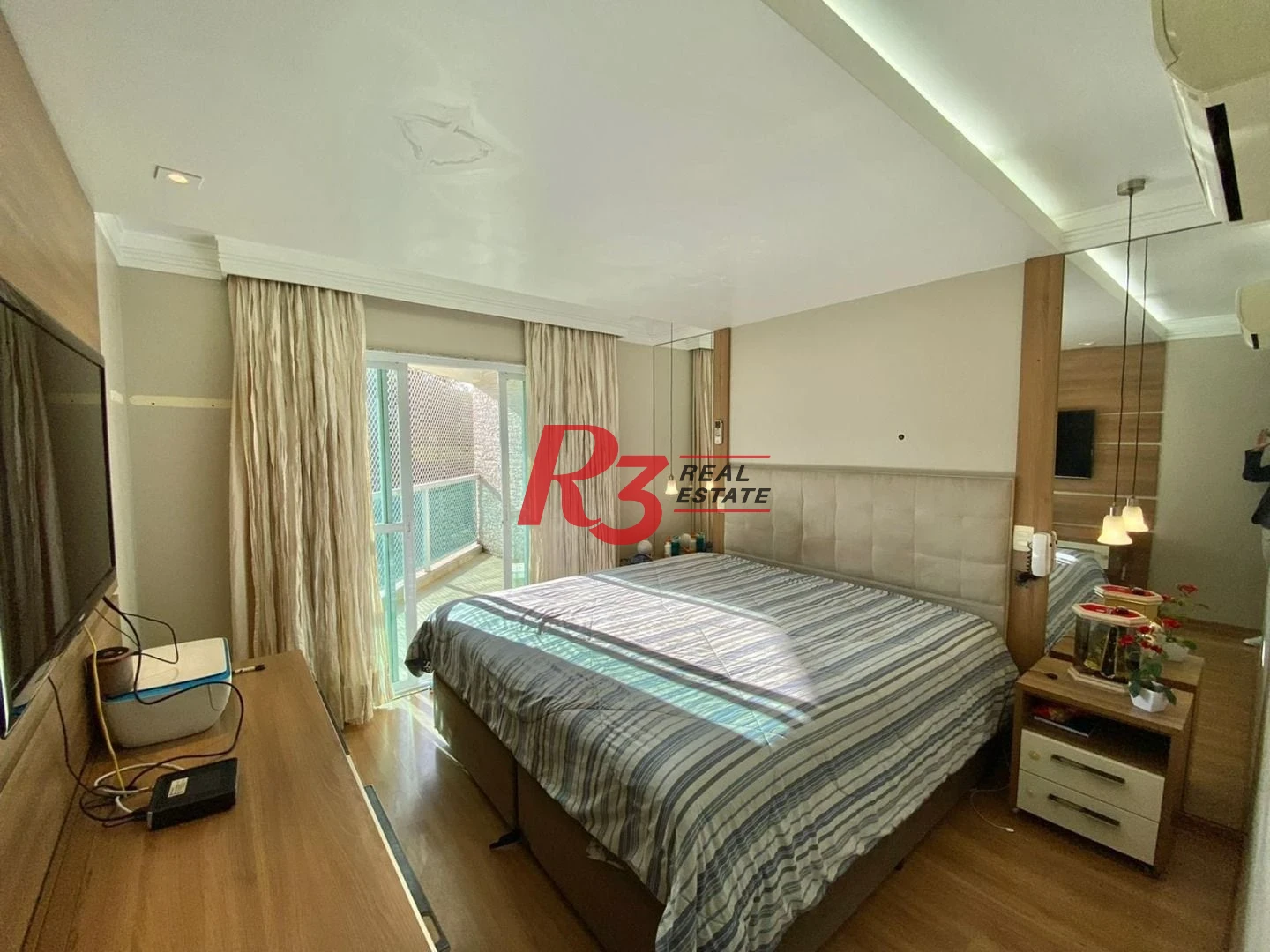 Casa com 3 dormitórios à venda, 300 m² por R$ 2.350.000,00 - Embaré - Santos/SP