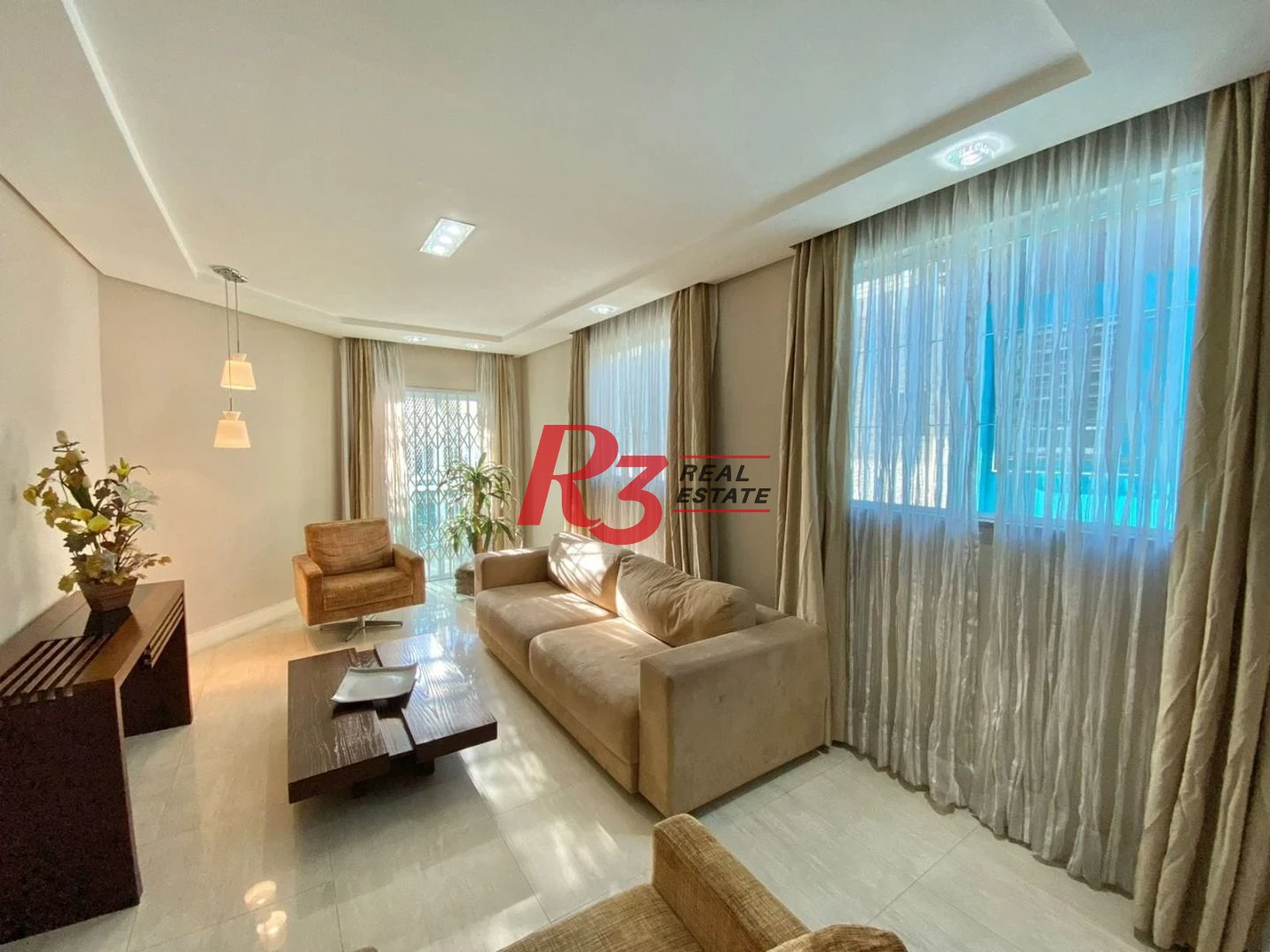 Casa com 3 dormitórios à venda, 300 m² por R$ 2.350.000,00 - Embaré - Santos/SP