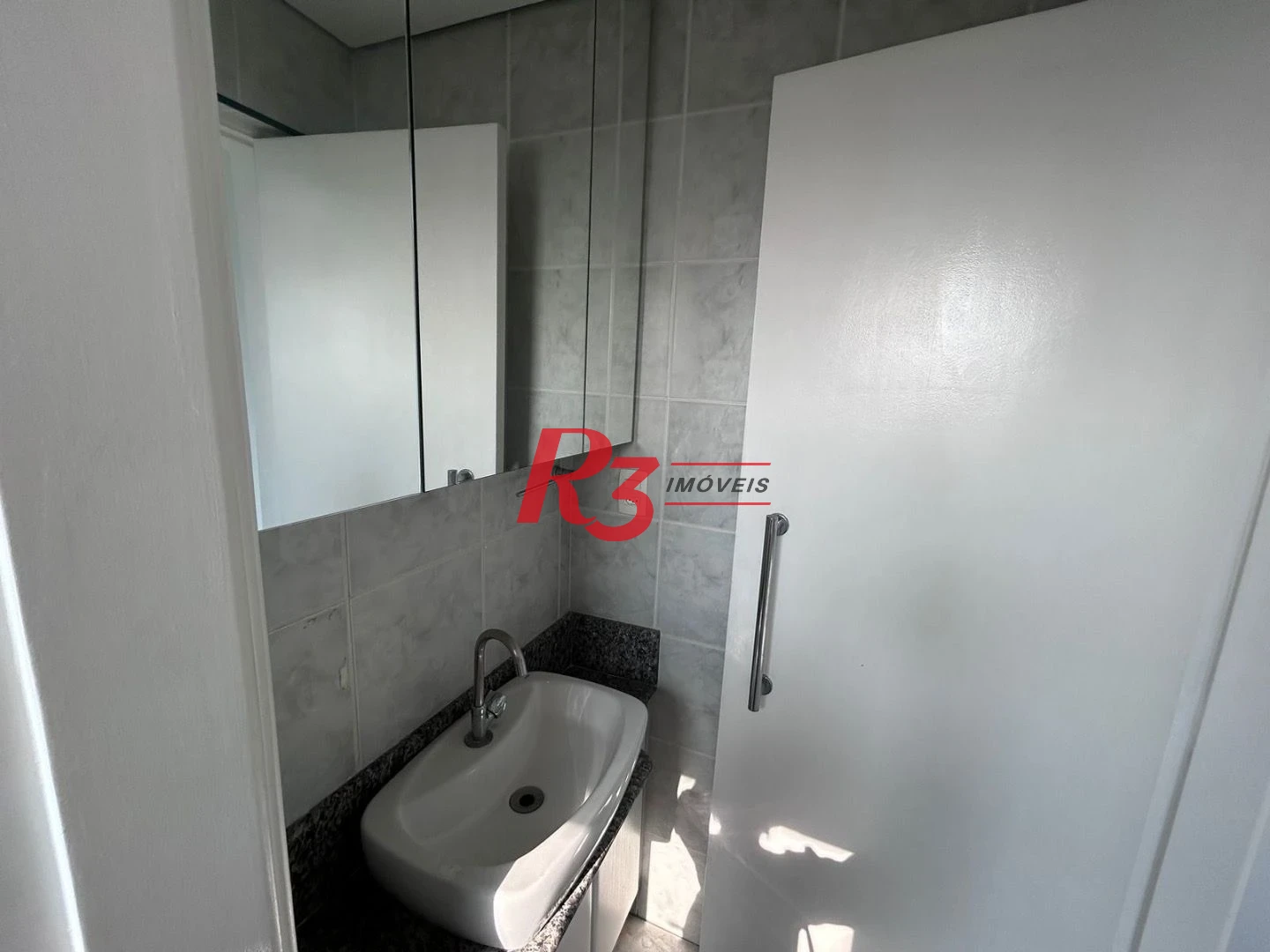 Sala, 46 m² - venda por R$ 280.000,00 ou aluguel por R$ 2.800,00/mês - Macuco - Santos/SP