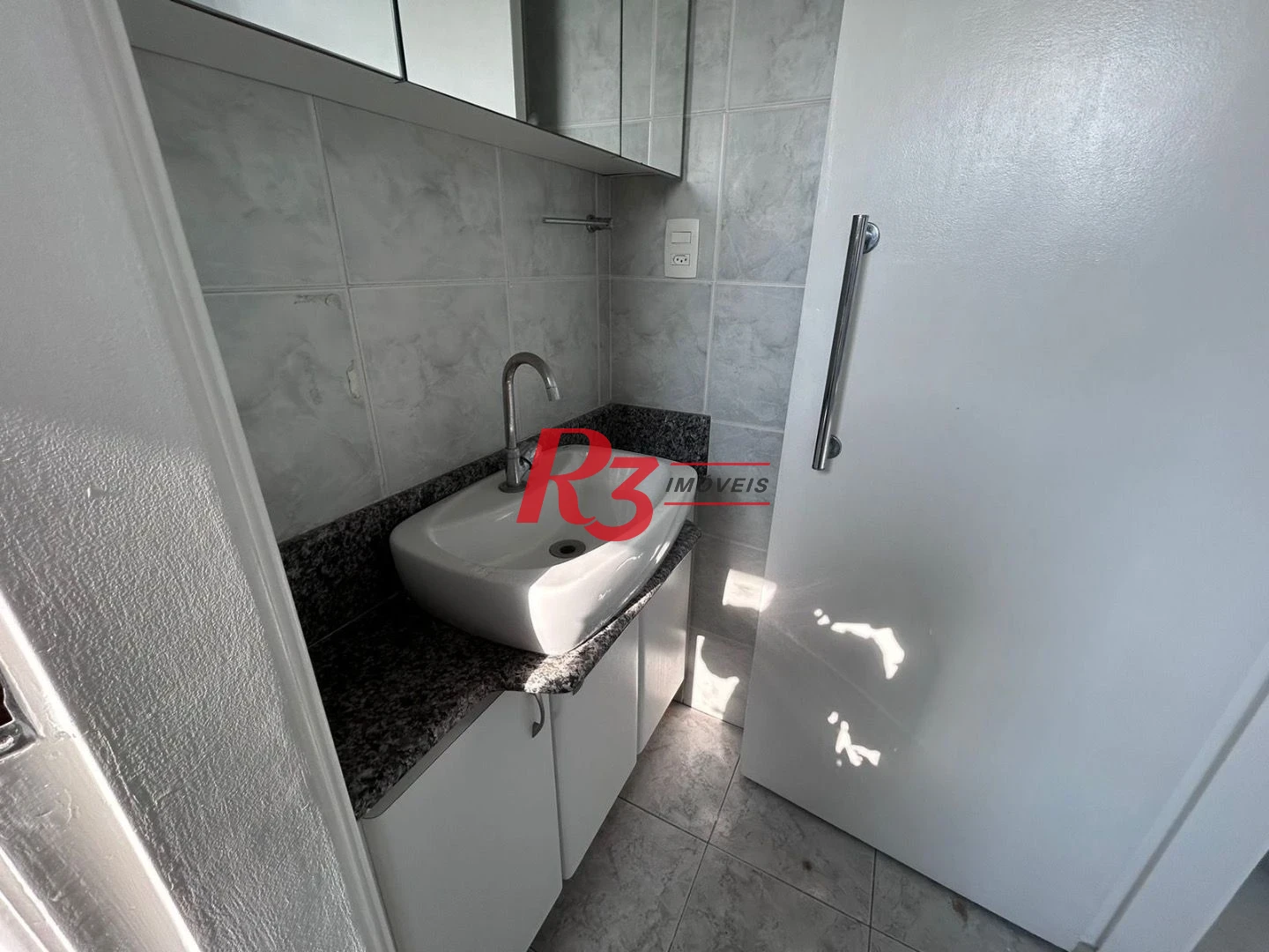 Sala, 46 m² - venda por R$ 280.000,00 ou aluguel por R$ 2.800,00/mês - Macuco - Santos/SP