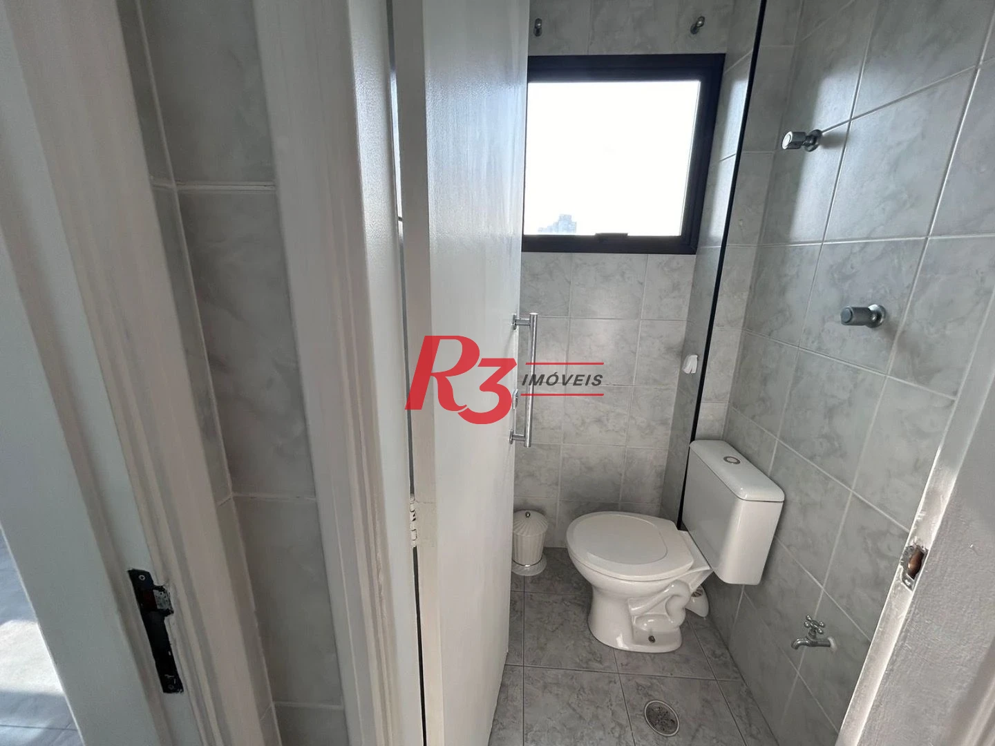 Sala, 46 m² - venda por R$ 280.000,00 ou aluguel por R$ 2.800,00/mês - Macuco - Santos/SP