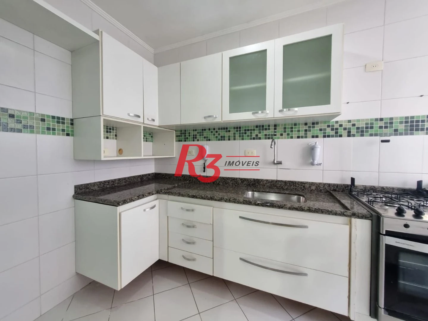 Apartamento com 2 dormitórios à venda, 80 m² por R$ 417.000,00 - Boqueirão - Santos/SP