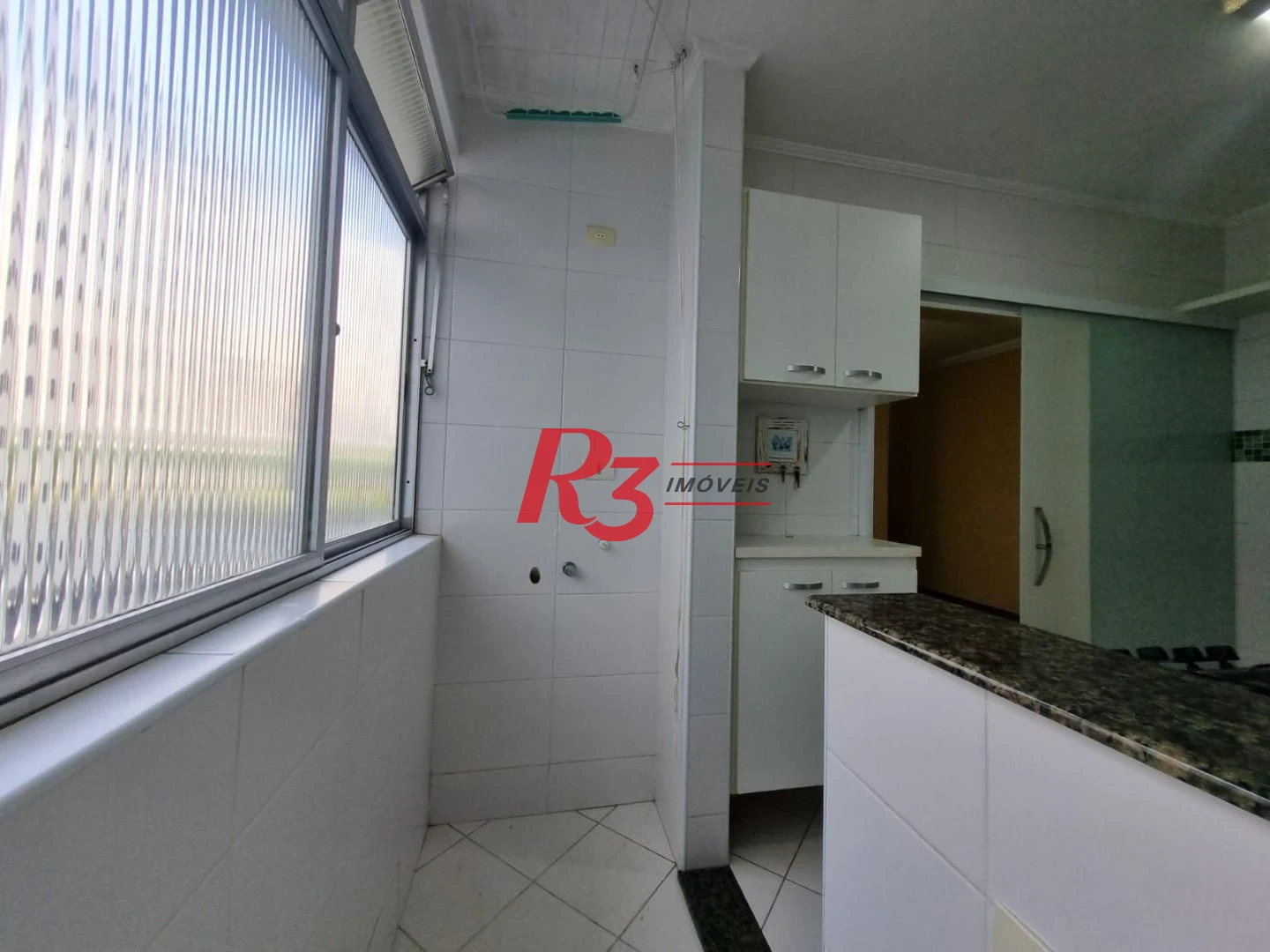 Apartamento com 2 dormitórios à venda, 80 m² por R$ 417.000,00 - Boqueirão - Santos/SP