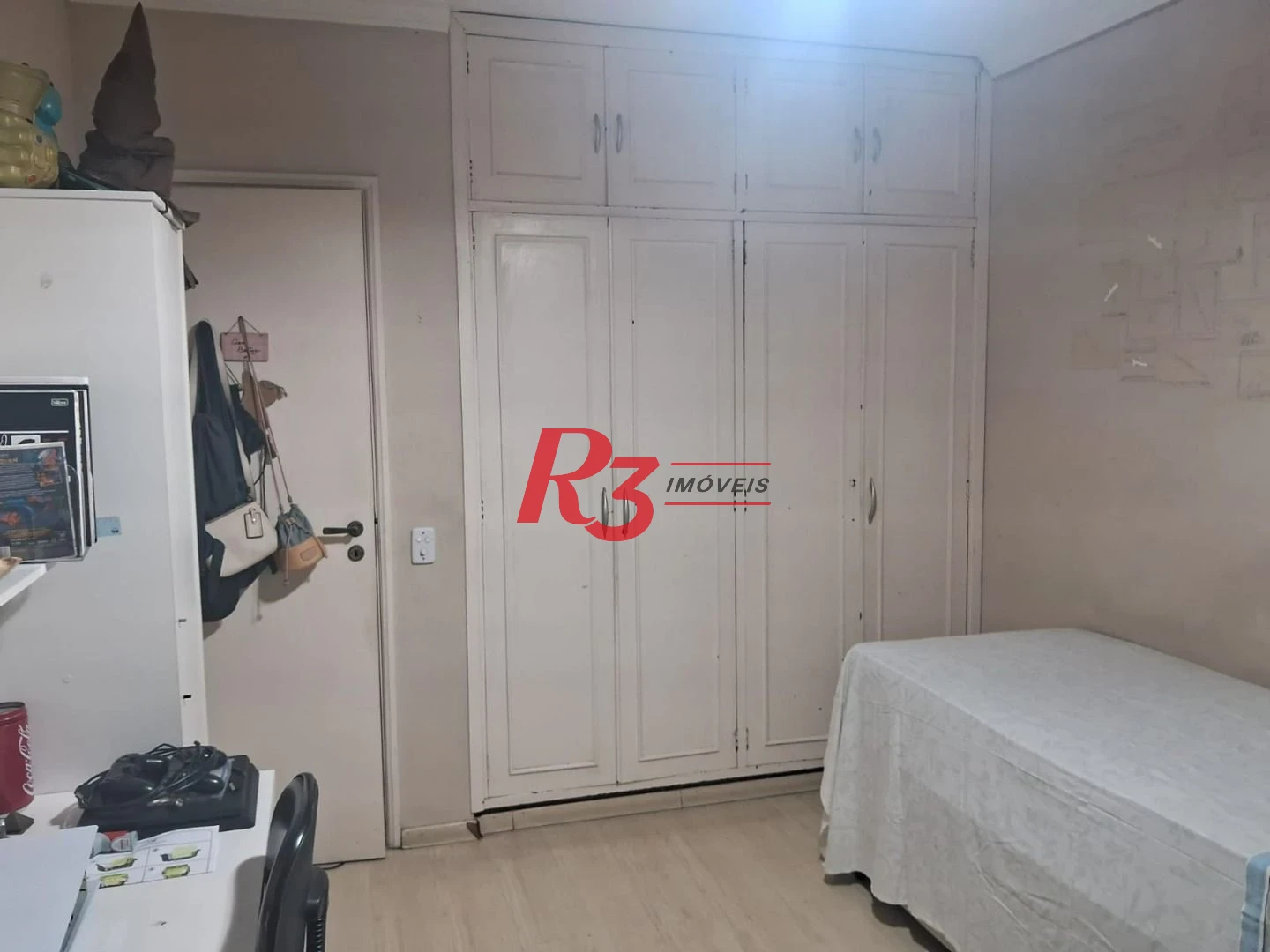 Apartamento com 3 dormitórios à venda, 110 m² por R$ 680.000,00 - Campo Grande - Santos/SP
