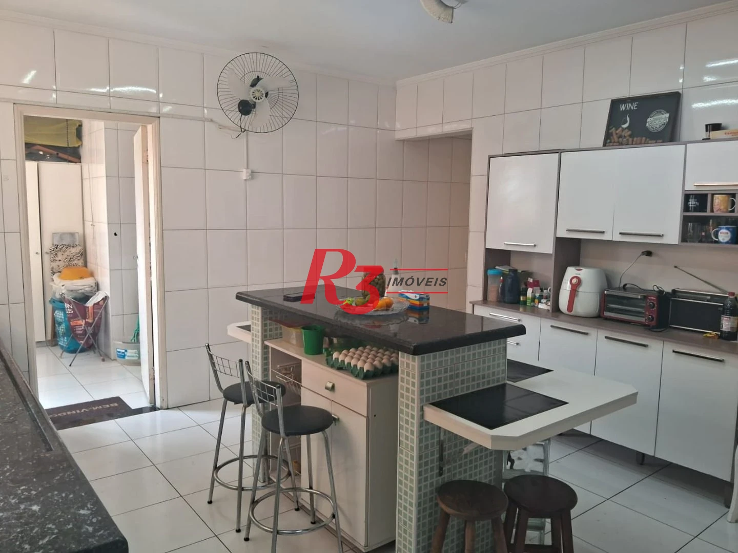 Apartamento com 3 dormitórios à venda, 110 m² por R$ 680.000,00 - Campo Grande - Santos/SP
