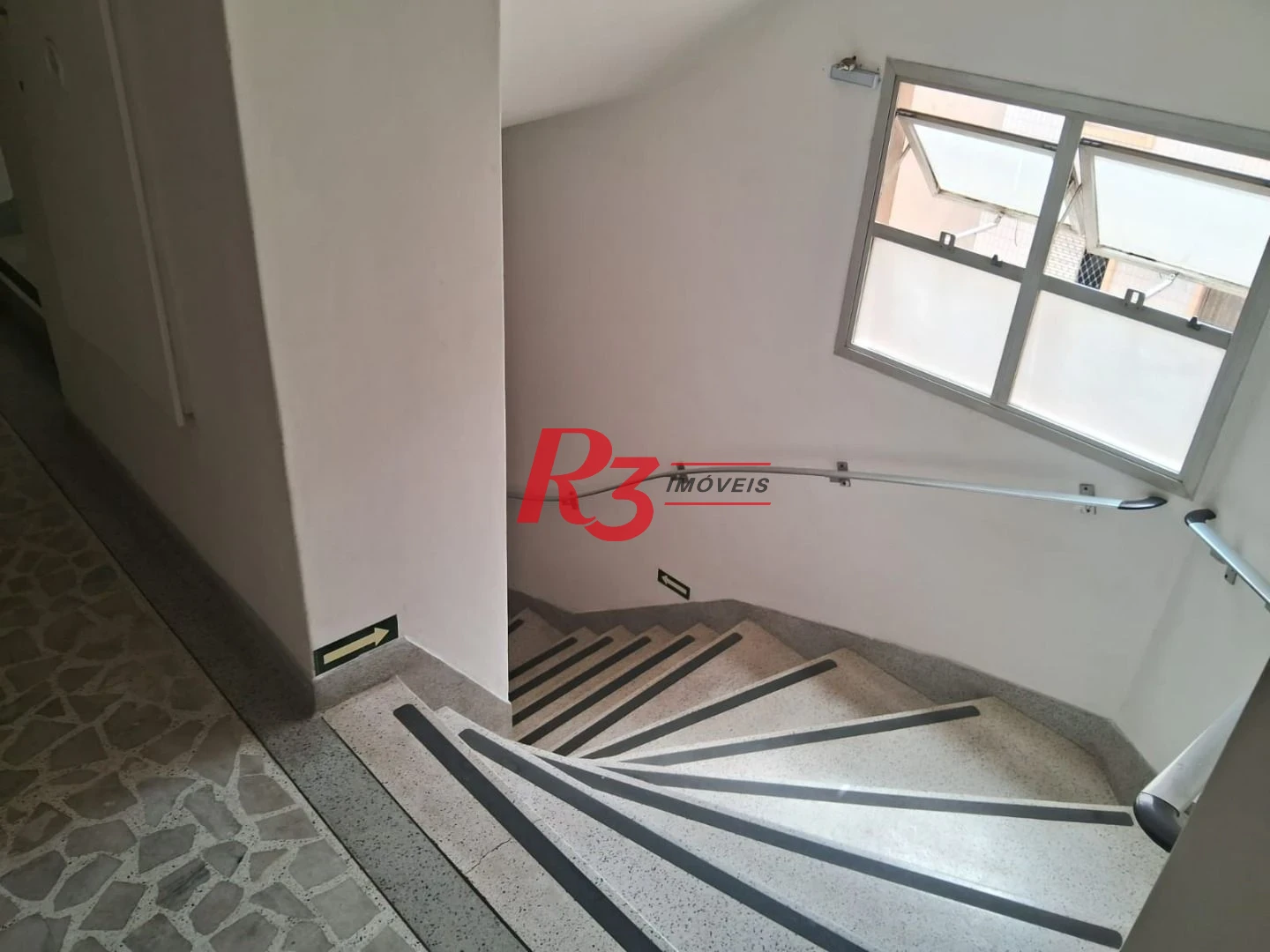 Apartamento com 3 dormitórios à venda, 110 m² por R$ 680.000,00 - Campo Grande - Santos/SP