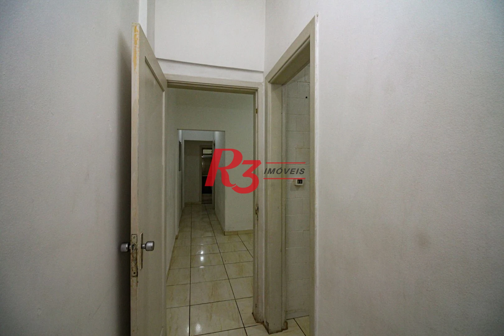 Apartamento com 2 dormitórios à venda, 70 m² por R$ 290.000,00 - José Menino - Santos/SP