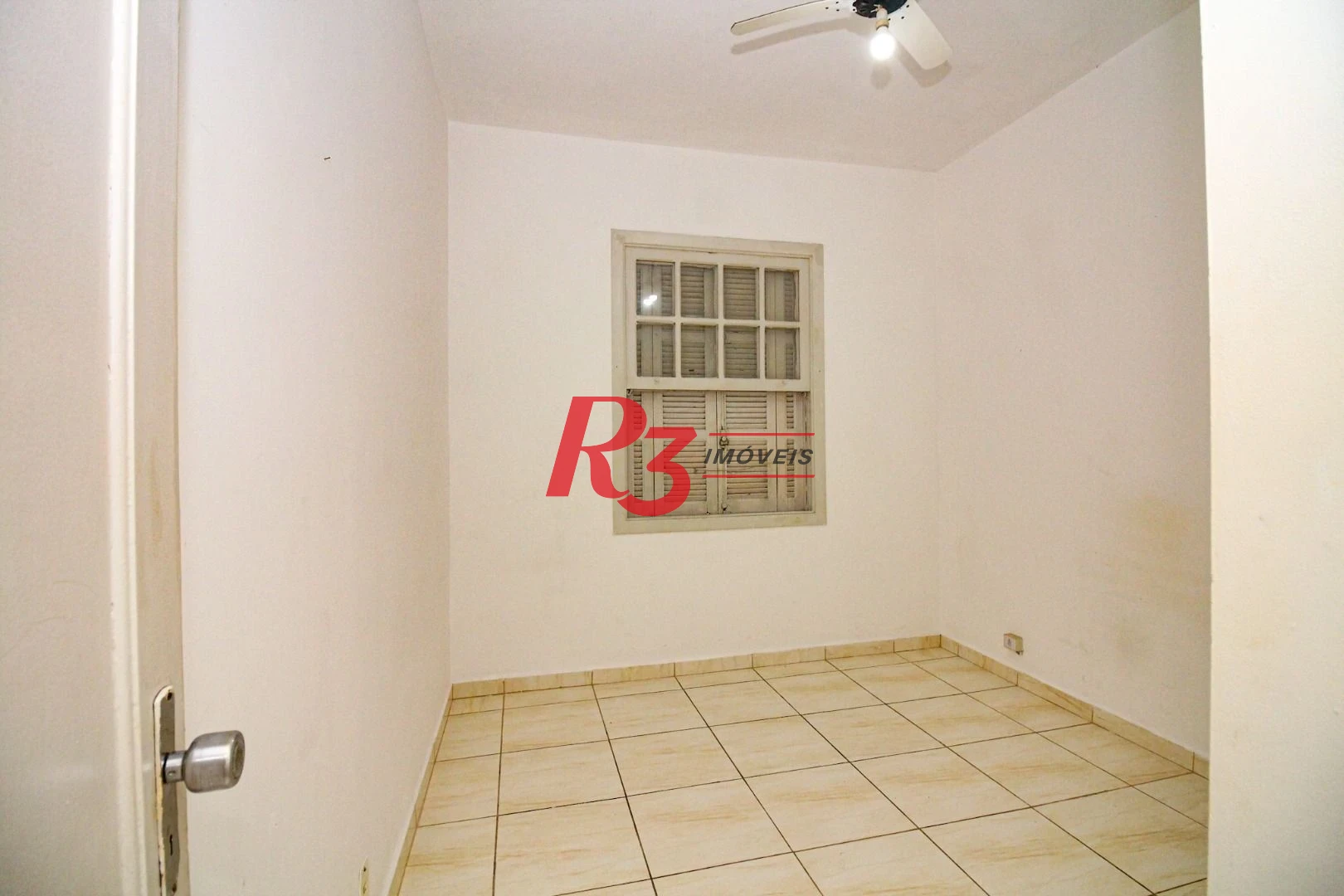 Apartamento com 2 dormitórios à venda, 70 m² por R$ 290.000,00 - José Menino - Santos/SP