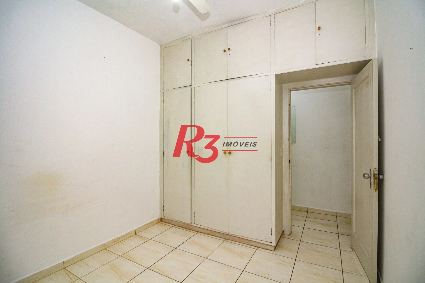 Apartamento com 2 dormitórios à venda, 70 m² por R$ 290.000,00 - José Menino - Santos/SP