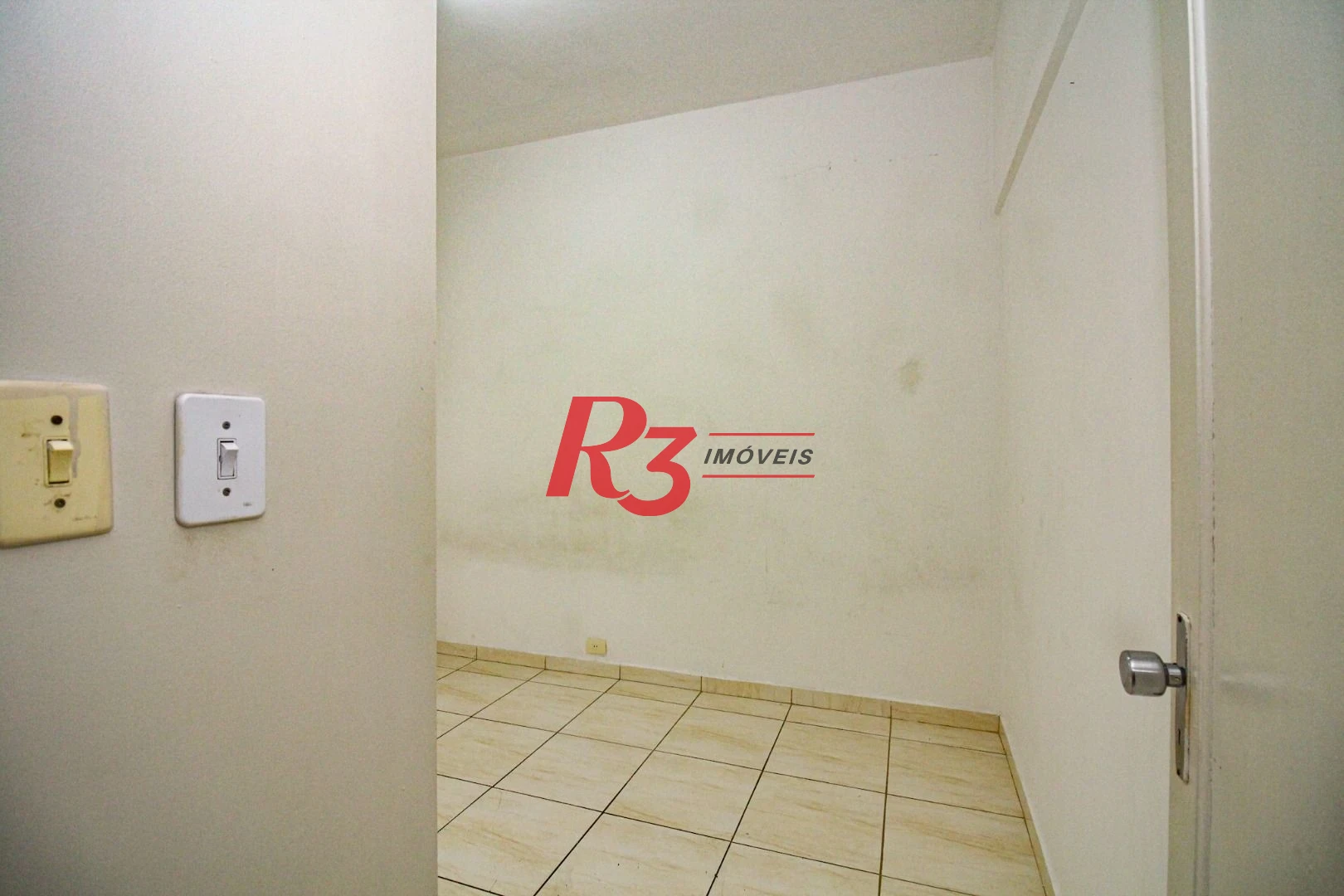 Apartamento com 2 dormitórios à venda, 70 m² por R$ 290.000,00 - José Menino - Santos/SP