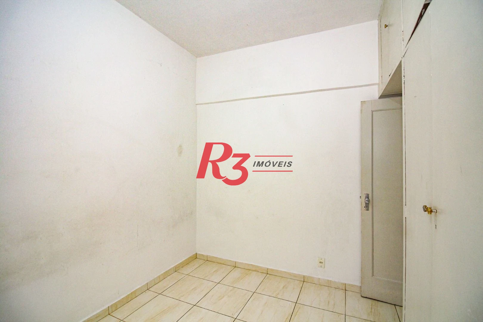Apartamento com 2 dormitórios à venda, 70 m² por R$ 290.000,00 - José Menino - Santos/SP