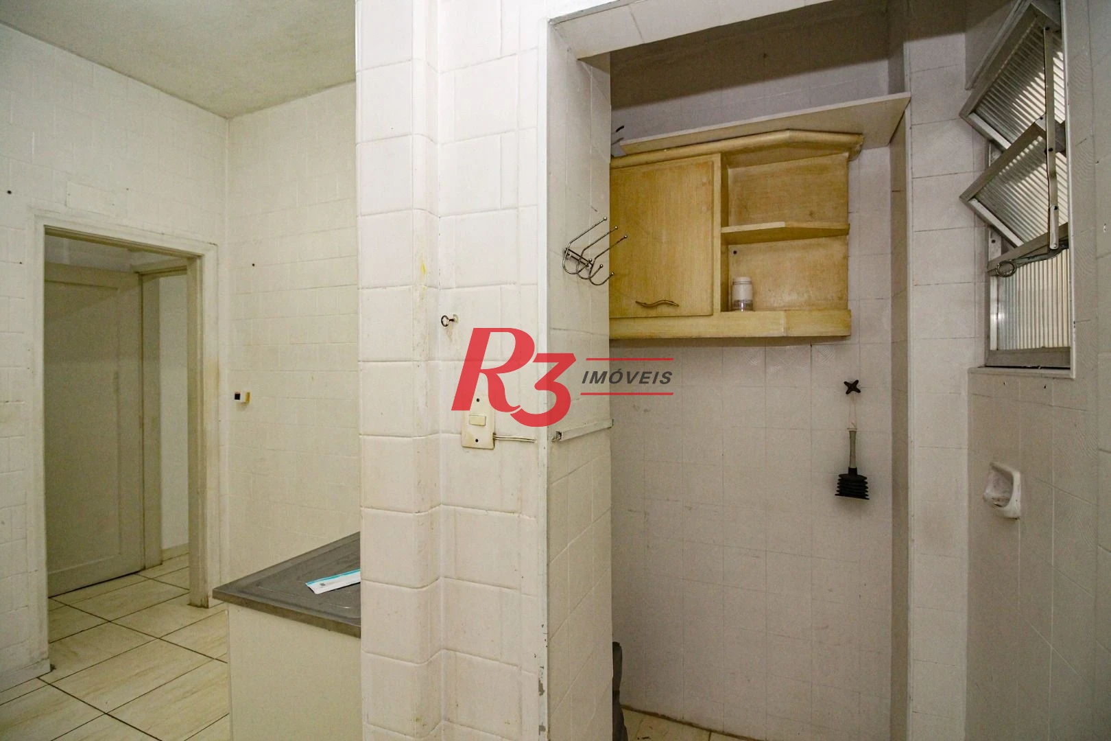 Apartamento com 2 dormitórios à venda, 70 m² por R$ 290.000,00 - José Menino - Santos/SP
