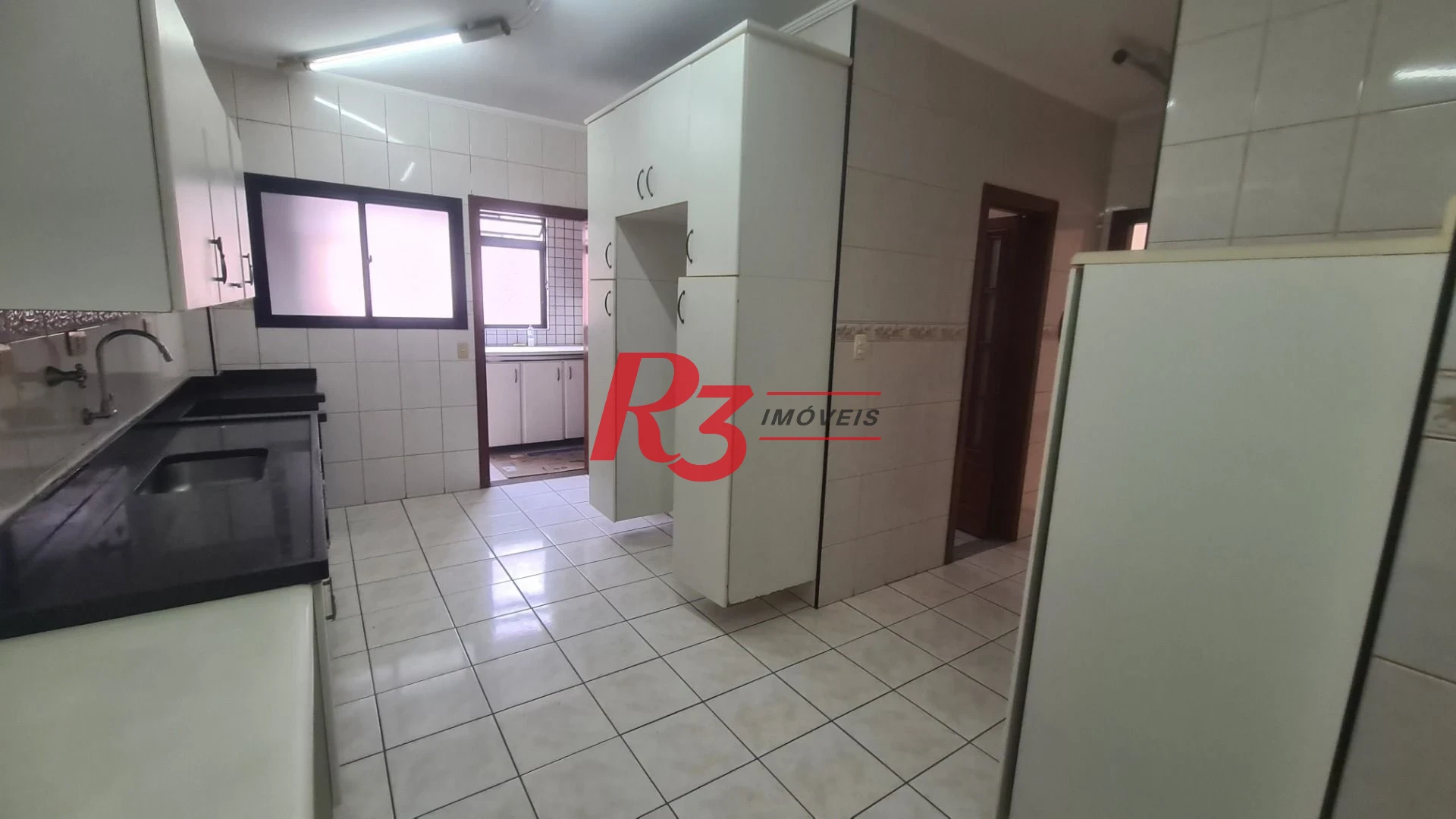 Apartamento com 2 dormitórios à venda, 91 m² por R$ 590.000,00 - Campo Grande - Santos/SP