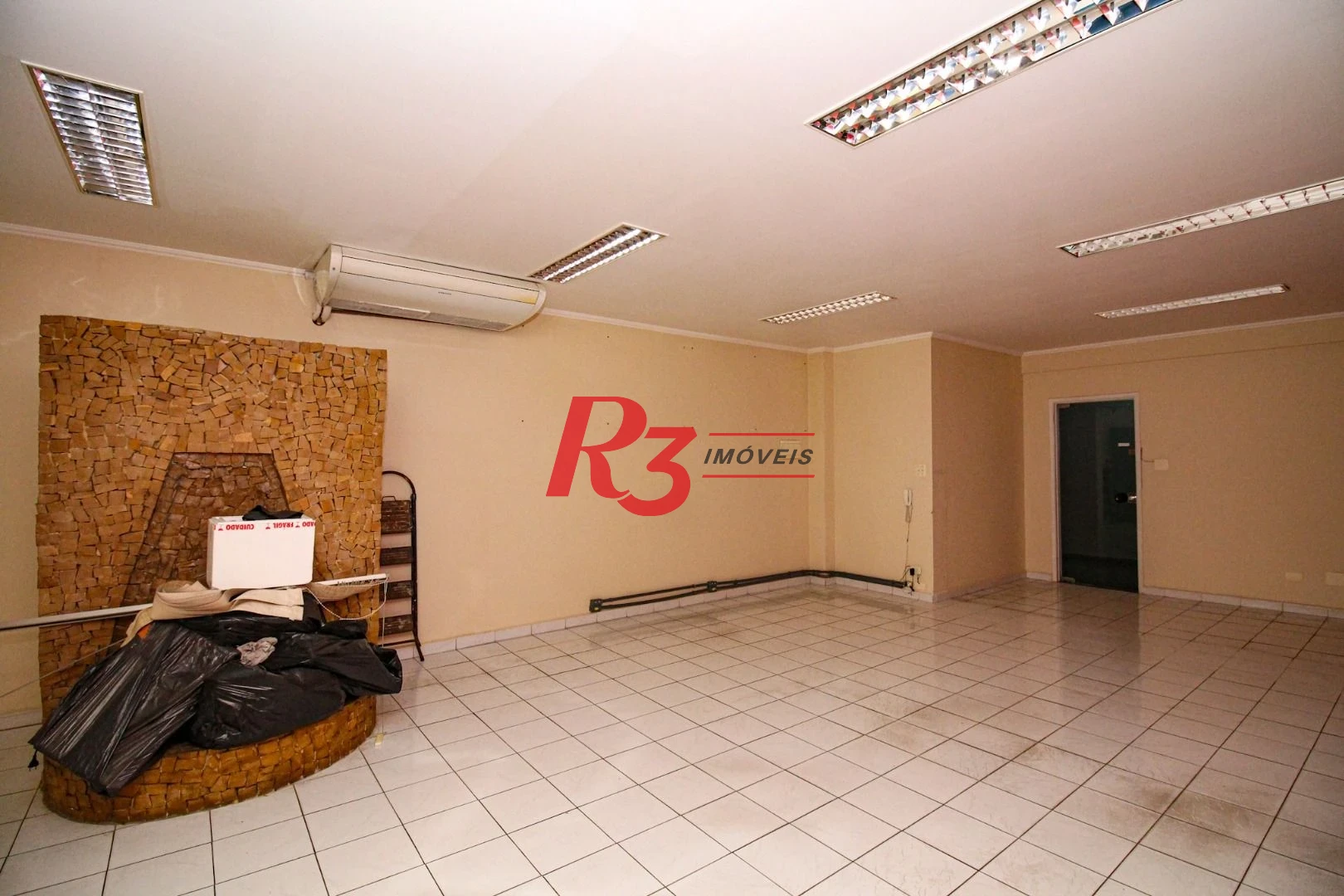 Sala à venda, 83 m² por R$ 288.000,00 - Vila Belmiro - Santos/SP