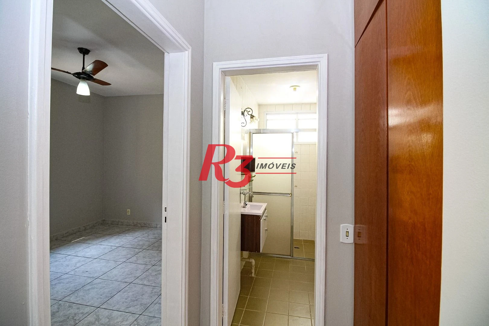 Apartamento com 1 quarto para alugar, 65 m² por R$ 3.870/mês - Boqueirão - Santos/SP