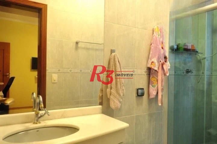 Sobrado à venda, 305 m² por R$ 1.800.000,00 - Embaré - Santos/SP