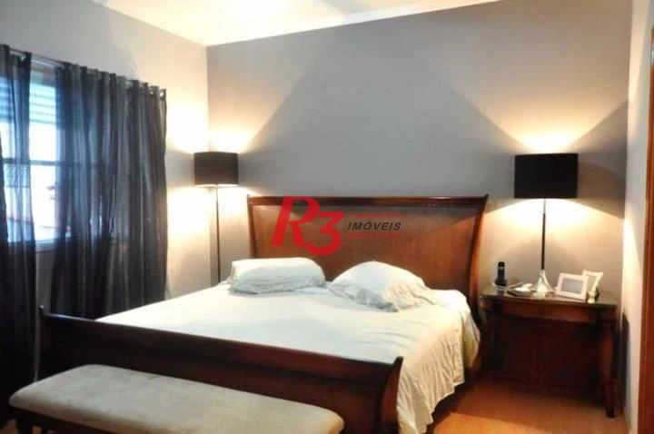 Sobrado à venda, 305 m² por R$ 1.800.000,00 - Embaré - Santos/SP