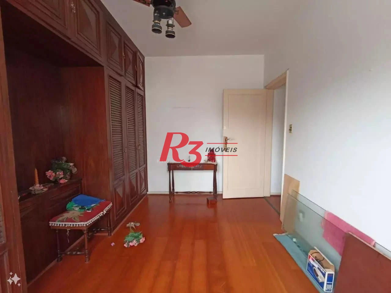 Apartamento com 3 dormitórios para alugar, 184 m² - Gonzaga - Santos/SP