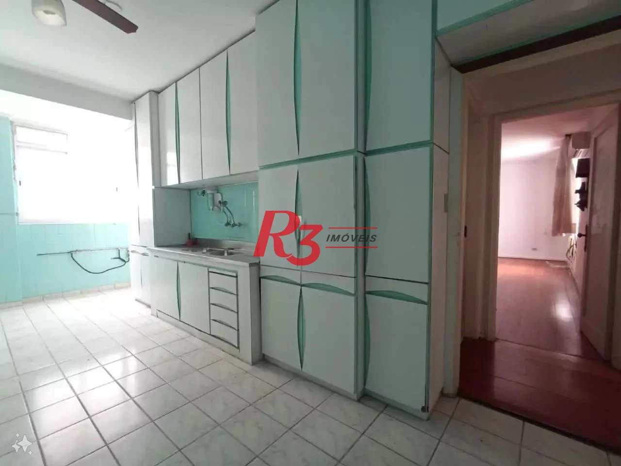 Apartamento com 3 dormitórios para alugar, 184 m² - Gonzaga - Santos/SP