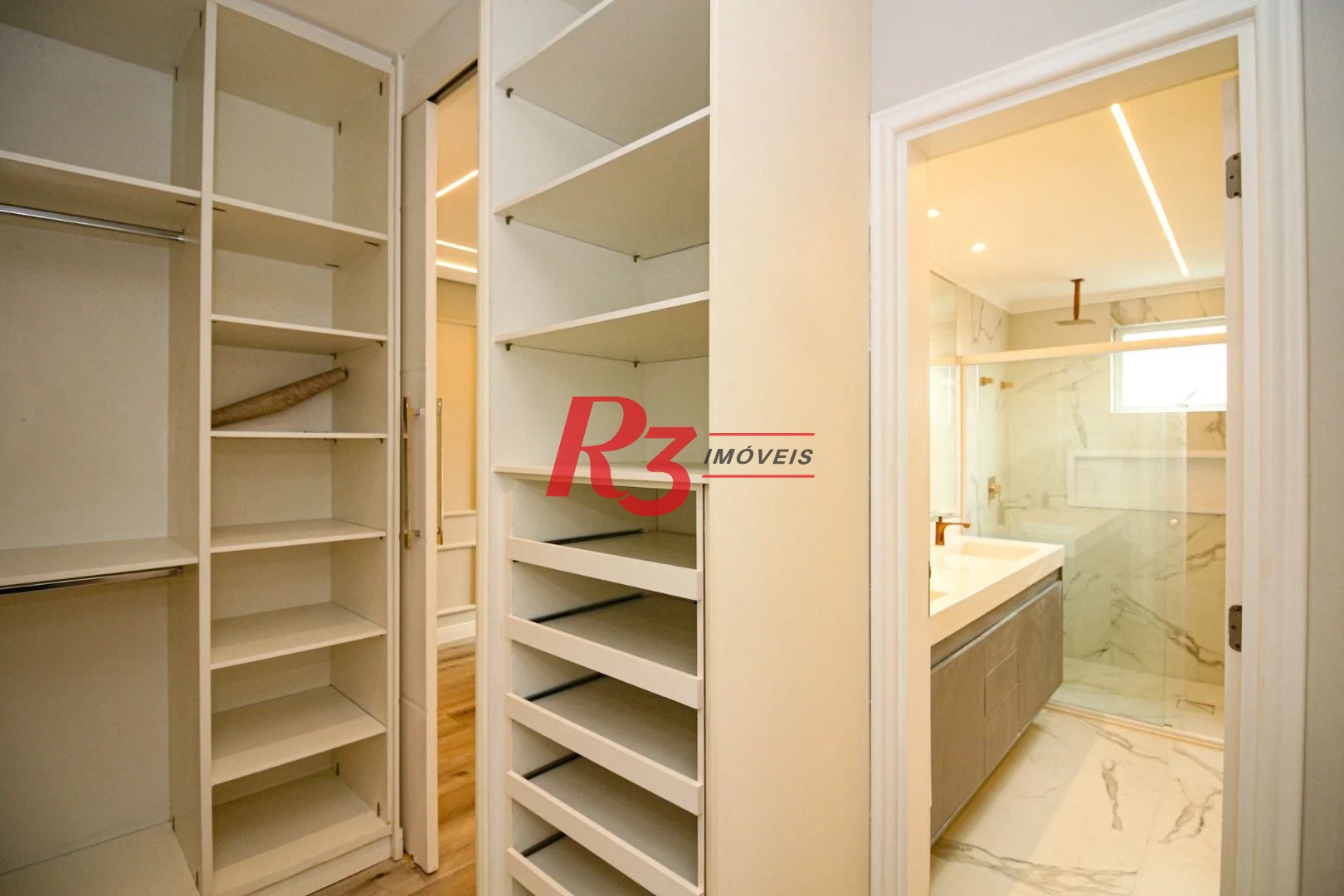 Apartamento à venda, 232 m² por R$ 4.050.000,00 - Embaré - Santos/SP