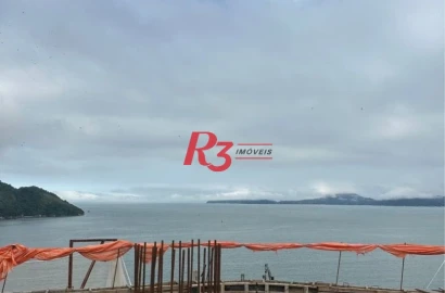 Apartamento de altíssimo padrão de frente para a praia em Santos