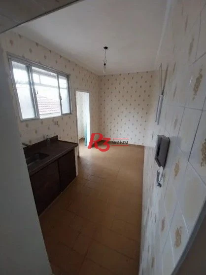 Apartamento com 2 dormitórios à venda, 74 m² por R$ 380.000,00 - Gonzaga - Santos/SP