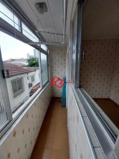 Apartamento com 2 dormitórios à venda, 74 m² por R$ 380.000,00 - Gonzaga - Santos/SP