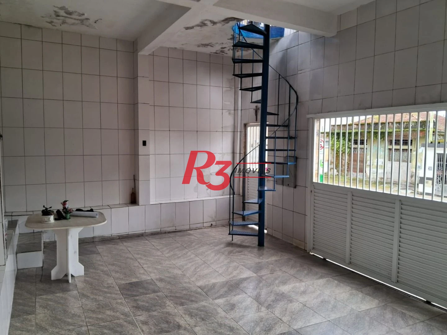 Sobrado com 3 dormitórios à venda, 120 m² por R$ 480.000,00 - Chico de Paula - Santos/SP
