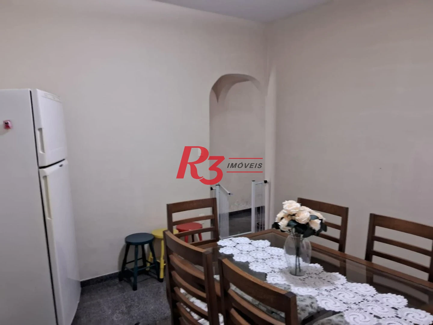 Sobrado com 3 dormitórios à venda, 120 m² por R$ 480.000,00 - Chico de Paula - Santos/SP