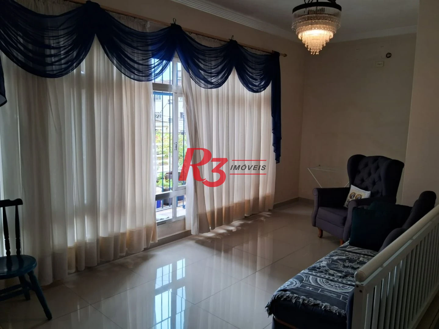 Sobrado com 3 dormitórios à venda, 120 m² por R$ 480.000,00 - Chico de Paula - Santos/SP