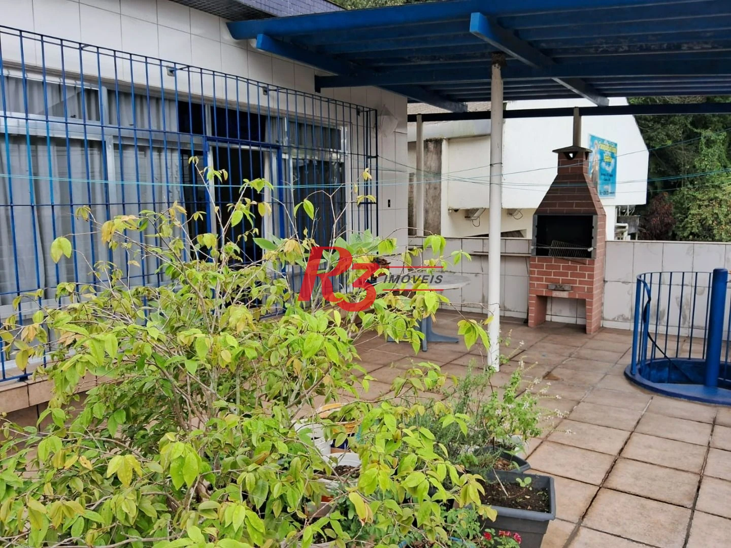 Sobrado com 3 dormitórios à venda, 120 m² por R$ 480.000,00 - Chico de Paula - Santos/SP
