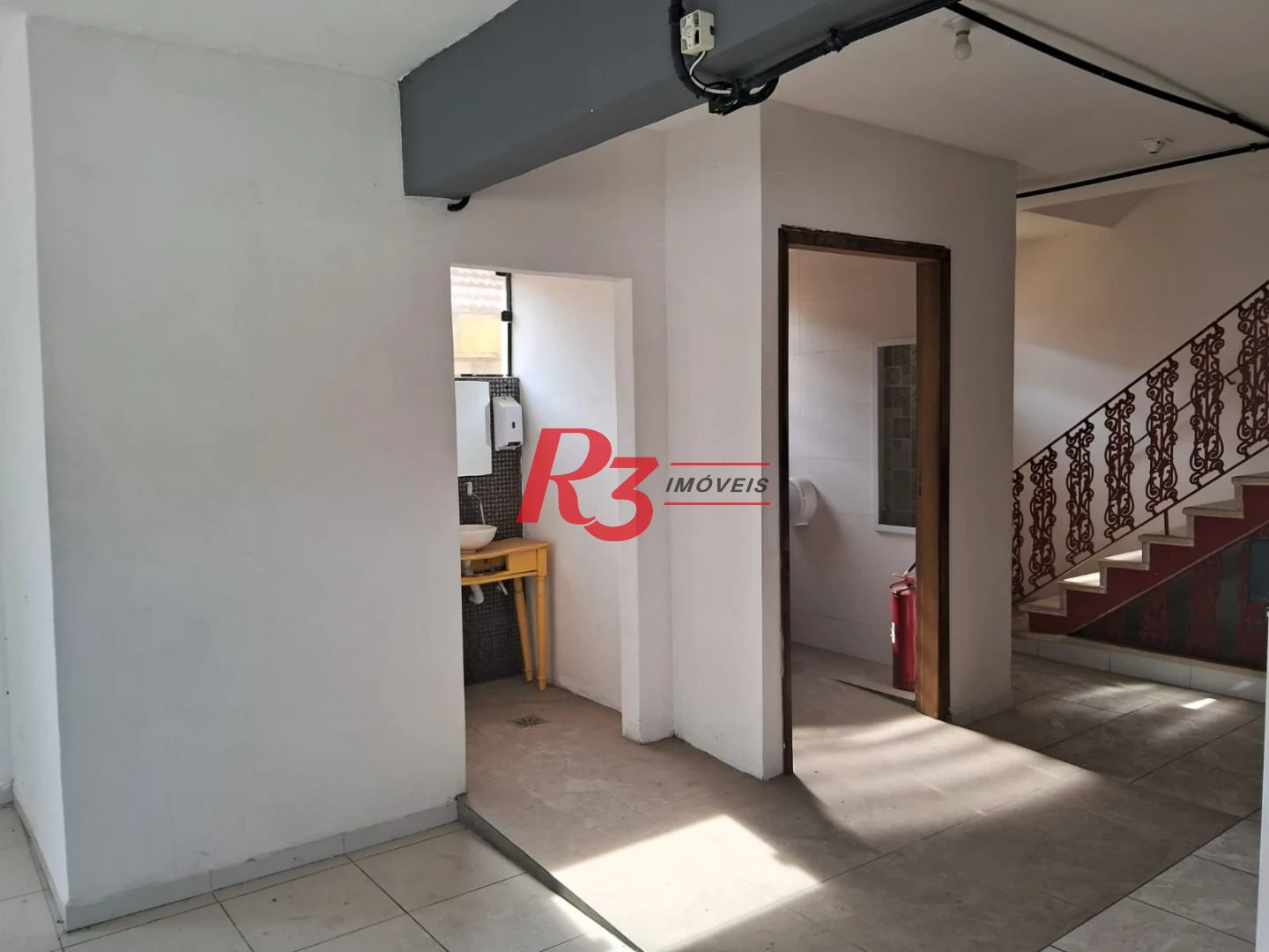 Prédio, 640 m² - venda por R$ 2.900.000,00 ou aluguel por R$ 26.433,27/mês - Ponta da Praia - Santos/SP