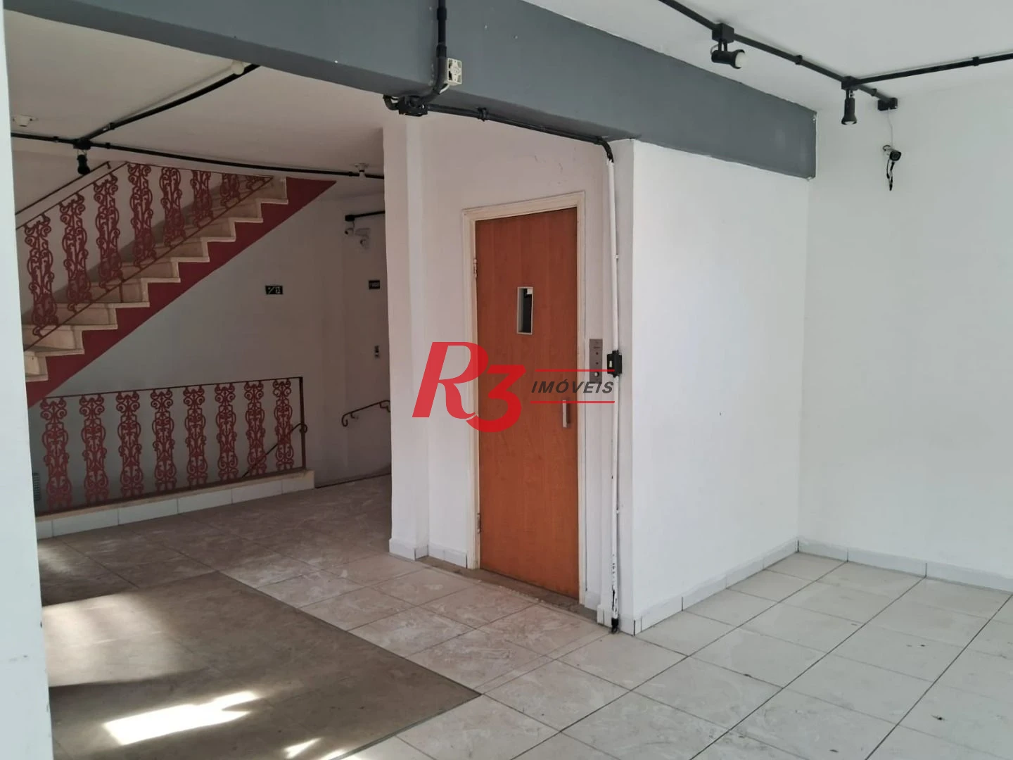 Prédio, 640 m² - venda por R$ 2.900.000,00 ou aluguel por R$ 26.433,27/mês - Ponta da Praia - Santos/SP