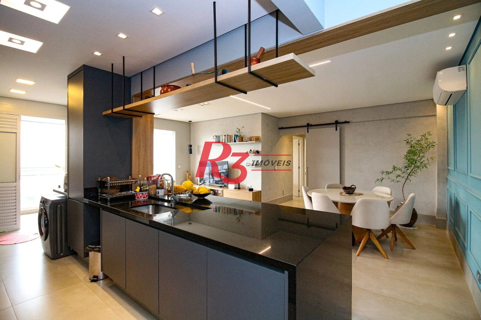 Apartamento com 3 Quartos à venda, 111 m² por R$ 1.120.000 - Marapé - Santos/SP