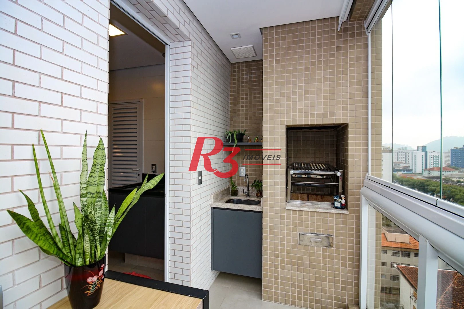 Apartamento com 3 Quartos à venda, 111 m² por R$ 1.120.000 - Marapé - Santos/SP