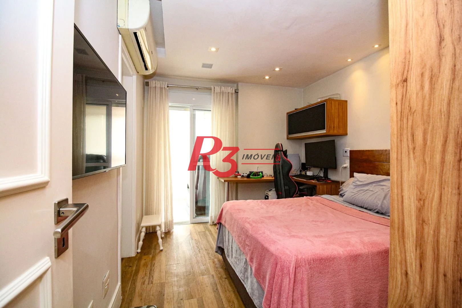 Apartamento, 228 m² - venda por R$ 3.800.000,00 ou aluguel por R$ 26.000,00/mês - Gonzaga - Santos/SP