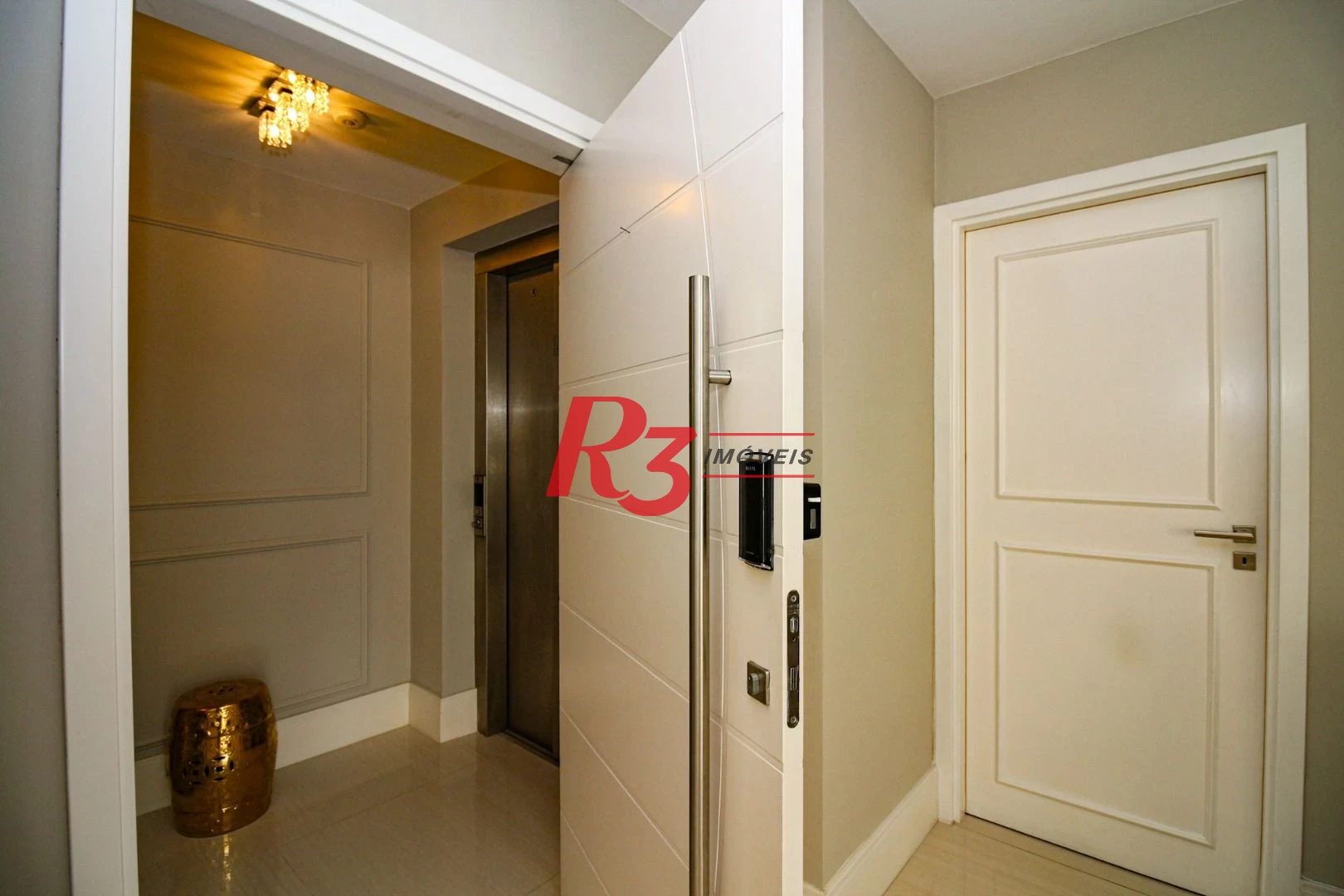 Apartamento, 228 m² - venda por R$ 3.800.000,00 ou aluguel por R$ 26.000,00/mês - Gonzaga - Santos/SP