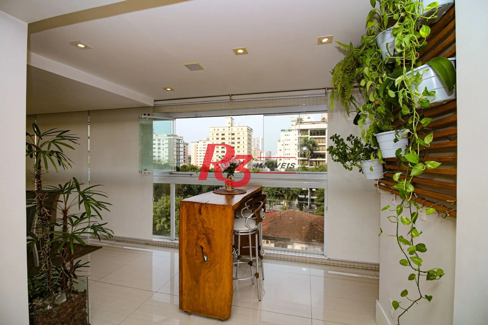 Apartamento, 228 m² - venda por R$ 3.800.000,00 ou aluguel por R$ 26.000,00/mês - Gonzaga - Santos/SP