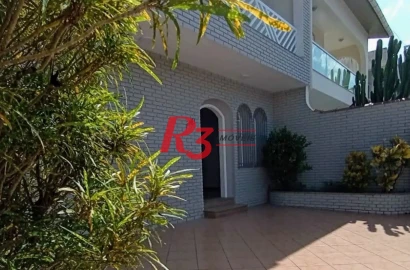 Sobrado com 4 dormitórios à venda, 214 m² por R$ 1.385.000,00 - Embaré - Santos/SP
